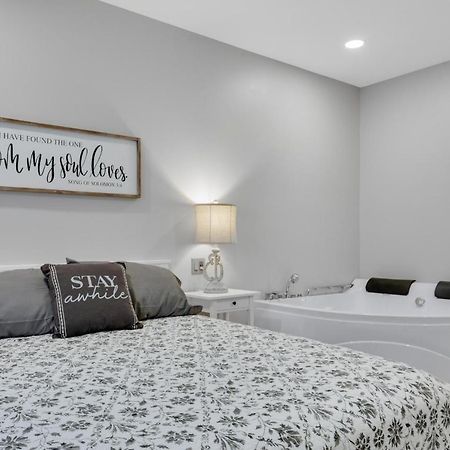 Barnwood Suite - Main Street Lodge In Berlin Zewnętrze zdjęcie